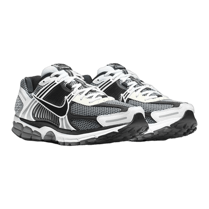 Nike Zoom Vomero 5 SE SP Dark Grey Black White Side CI1694-001