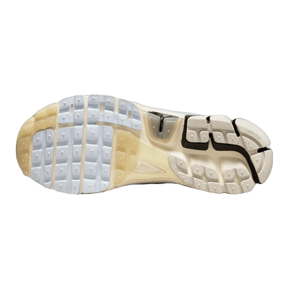 Nike Zoom Vomero 5 Supersonic Light Bone Black Sohle FN7649-110