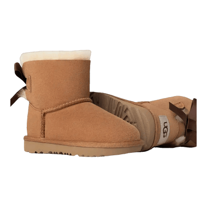UGG Mini Bailey Bow II Boot Chestnut (Kids) Detail