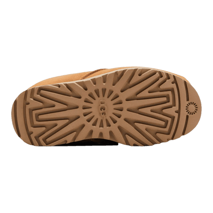 UGG Pumped Lace Up Boot Chestnut (W) Sohle